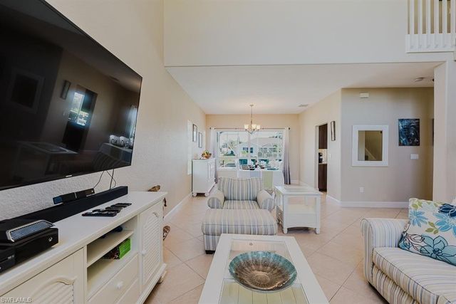 1827 SE 12th ST, Cape Coral, FL 33990