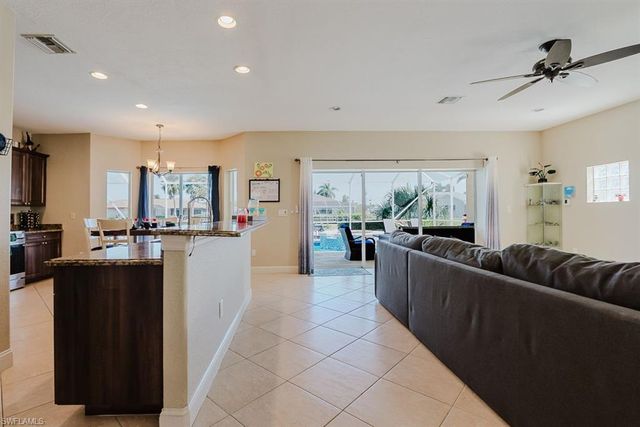 1827 SE 12th ST, Cape Coral, FL 33990