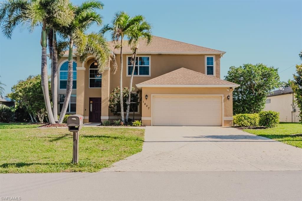 1827 SE 12th ST, Cape Coral, FL 33990