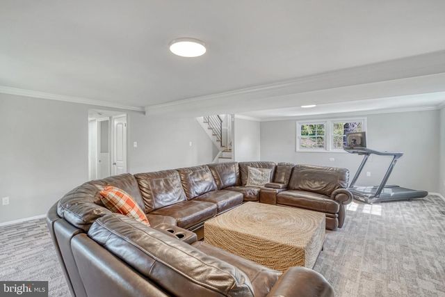 12805 POINT PLEASANT DR, Fairfax, VA 22033