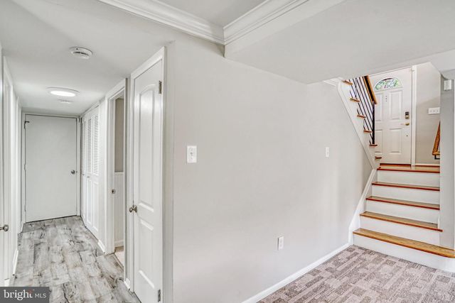 12805 POINT PLEASANT DR, Fairfax, VA 22033