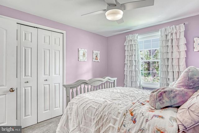 12805 POINT PLEASANT DR, Fairfax, VA 22033