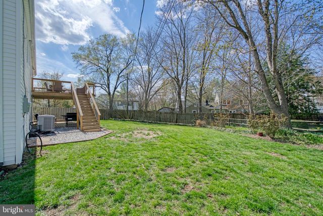 12805 POINT PLEASANT DR, Fairfax, VA 22033