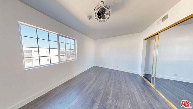 14335 Huston Street 113, Sherman Oaks, CA 91423