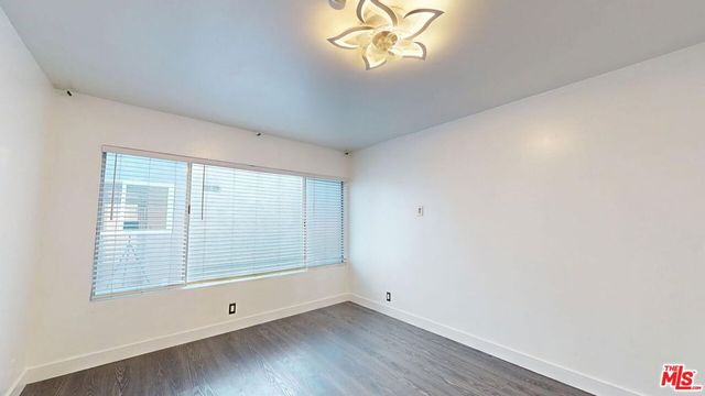 14335 Huston Street 113, Sherman Oaks, CA 91423