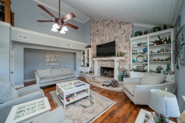 2285 Lansing Switch Rd, Longview, TX 75602