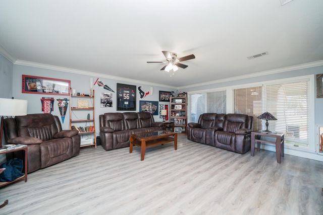 2285 Lansing Switch Rd, Longview, TX 75602