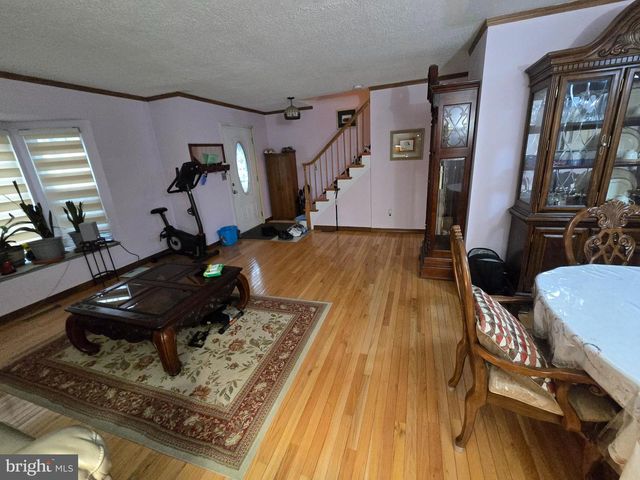 9 DUNMOOR CT S, Hamilton, NJ 08690