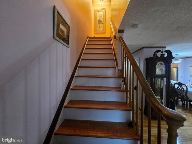 9 DUNMOOR CT S, Hamilton, NJ 08690