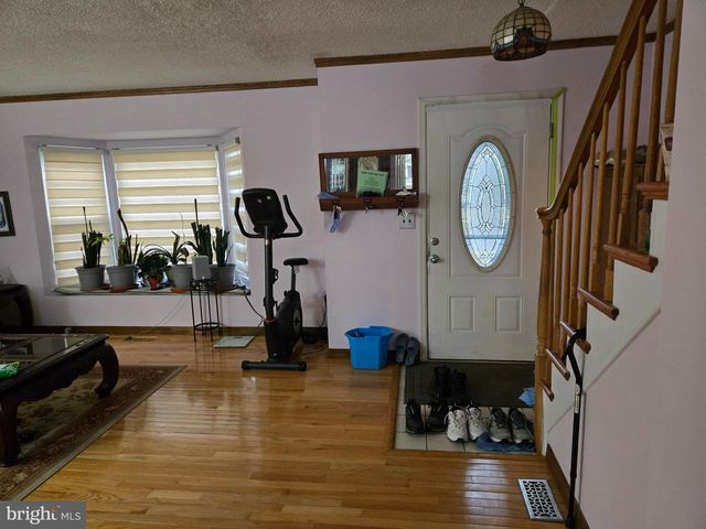 9 DUNMOOR CT S, Hamilton, NJ 08690