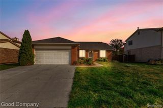 26731 Coachlight Street, Woodhaven, MI 48183