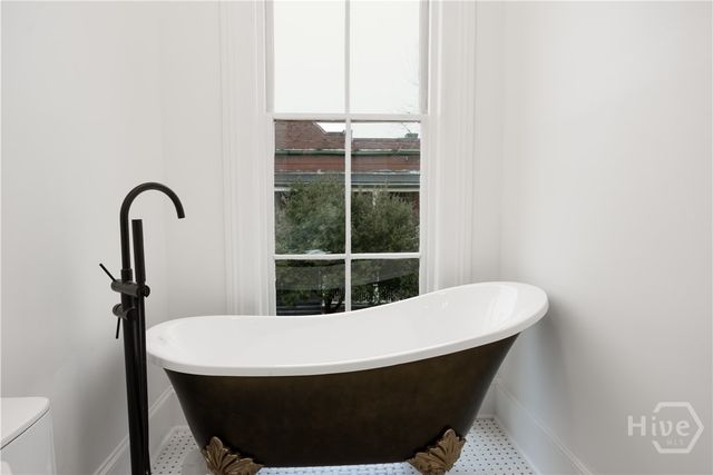 315 W Bolton Street, Savannah, GA 31401