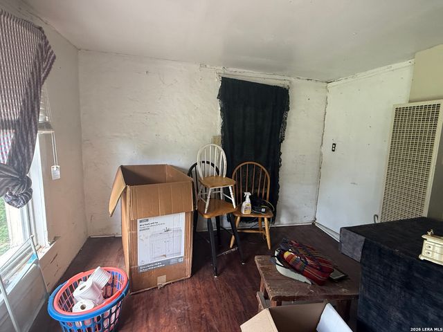 4438 BUENA VISTA ST, San Antonio, TX 78237