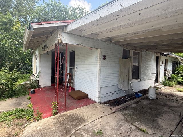 4438 BUENA VISTA ST, San Antonio, TX 78237