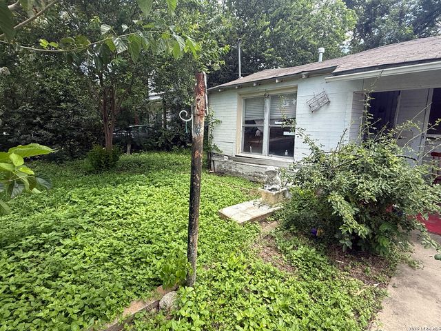 4438 BUENA VISTA ST, San Antonio, TX 78237