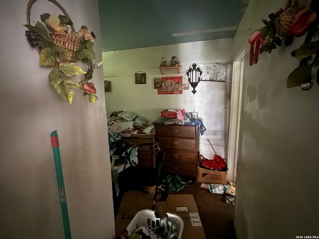 4438 BUENA VISTA ST, San Antonio, TX 78237