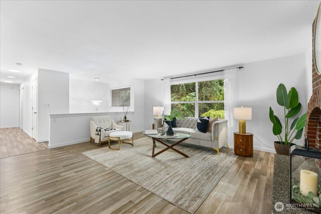15912 174th Avenue NE, Woodinville, WA 98072