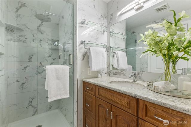 15912 174th Avenue NE, Woodinville, WA 98072