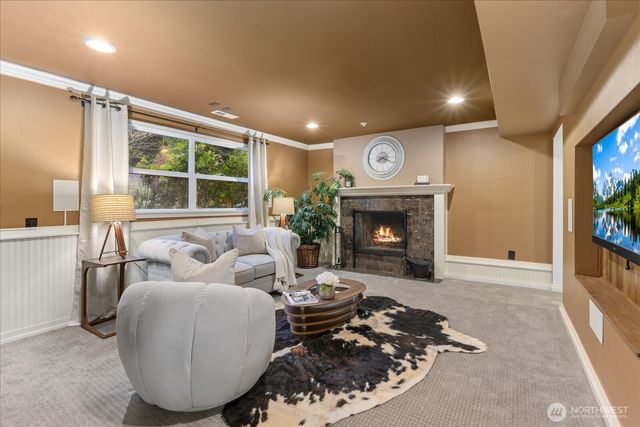 15912 174th Avenue NE, Woodinville, WA 98072