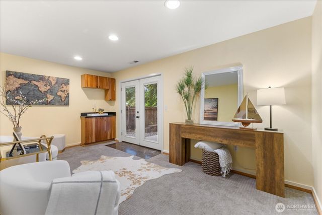 15912 174th Avenue NE, Woodinville, WA 98072