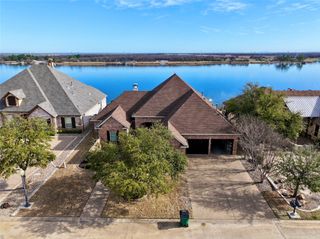 4204 Bluff View Drive, Granbury, TX 76048