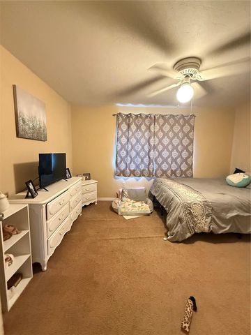 2300 SW 43RD STREET G5, Gainesville, FL 32607