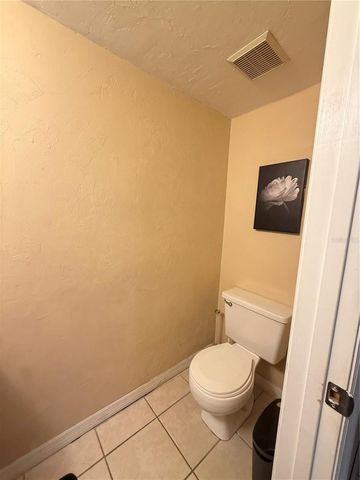 2300 SW 43RD STREET G5, Gainesville, FL 32607