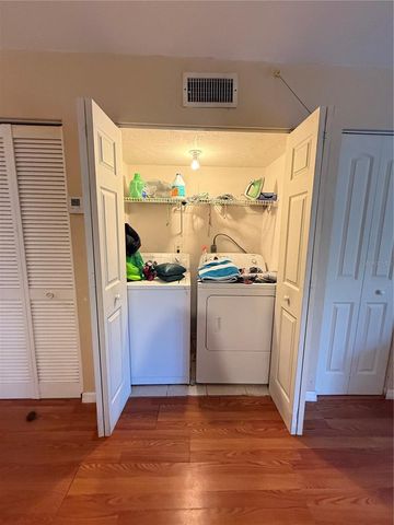 2300 SW 43RD STREET G5, Gainesville, FL 32607