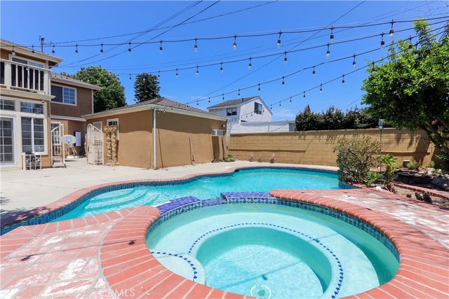 4826 Faculty Avenue, Long Beach, CA 90808