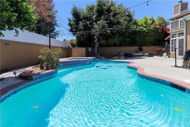 4826 Faculty Avenue, Long Beach, CA 90808
