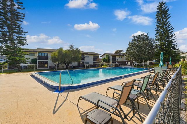 900 AVENUE Z SE A1, Winter Haven, FL 33880