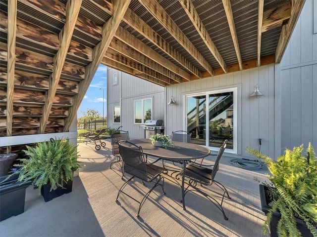 25477 W 114th Court, Olathe, KS 66061