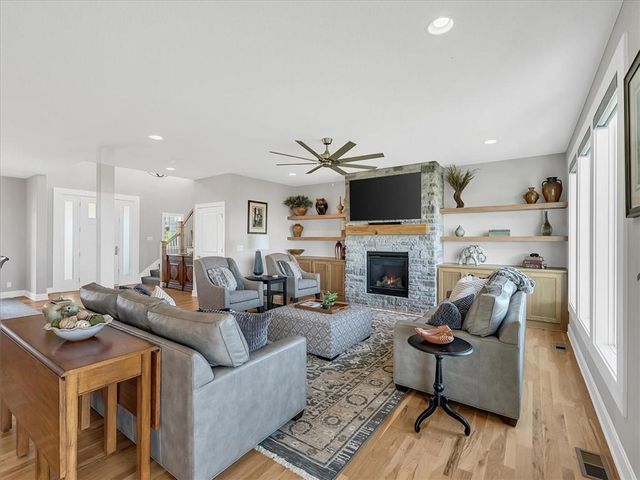 25477 W 114th Court, Olathe, KS 66061
