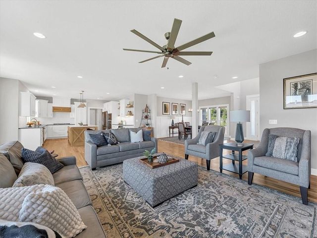 25477 W 114th Court, Olathe, KS 66061
