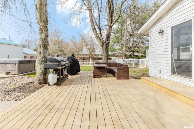 2901 Delora Lane, Herrin, IL 62948