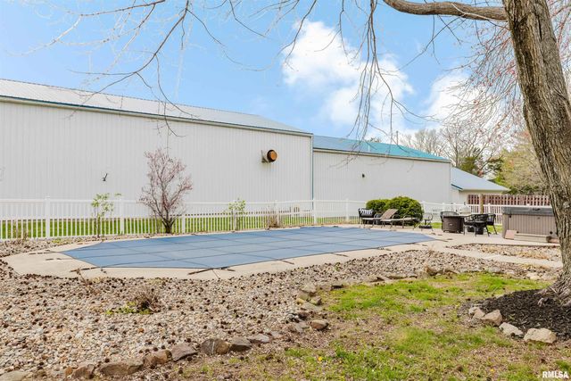 2901 Delora Lane, Herrin, IL 62948