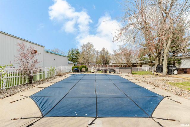2901 Delora Lane, Herrin, IL 62948
