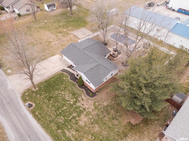 2901 Delora Lane, Herrin, IL 62948
