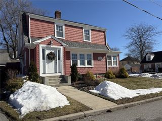 41 Lookout Avenue, North Providence, RI 02911
