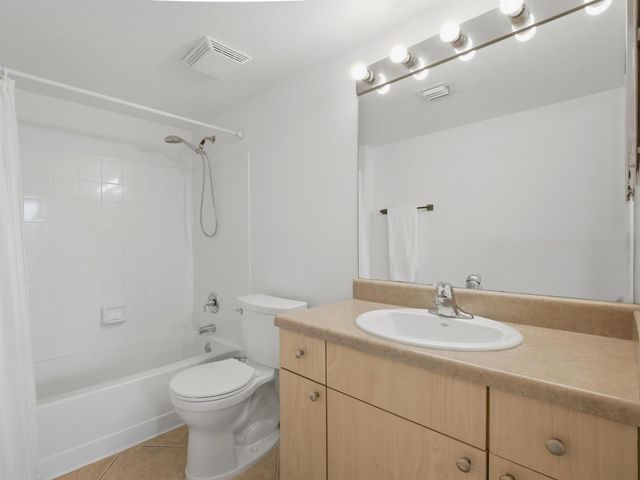 316 Villa Circle, Boynton Beach, FL 33435