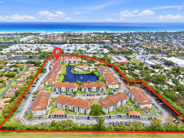 316 Villa Circle, Boynton Beach, FL 33435