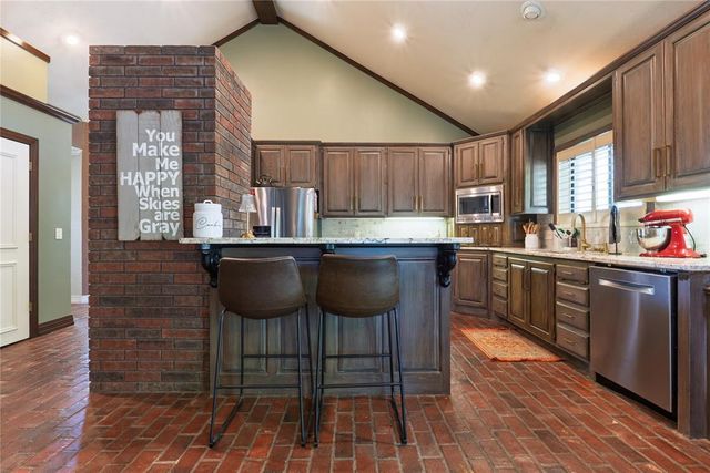 503 Lakeside Court, Shawnee, OK 74801