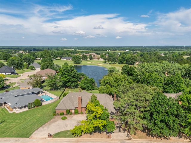 503 Lakeside Court, Shawnee, OK 74801