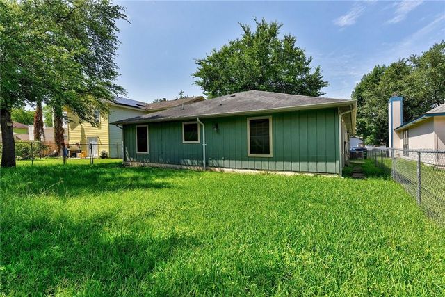6402 Santos ST, Austin, TX 78741