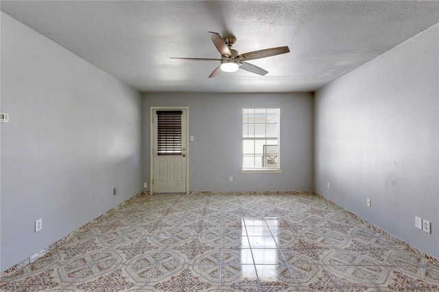 6402 Santos ST, Austin, TX 78741