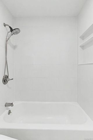 962 Sierra Vista Lane, Valley Cottage, NY 10989