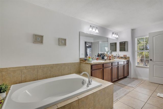 3518 RODRICK CIRCLE, Orlando, FL 32824