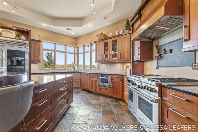 10306 Ivanrest Avenue, Byron Center, MI 49315