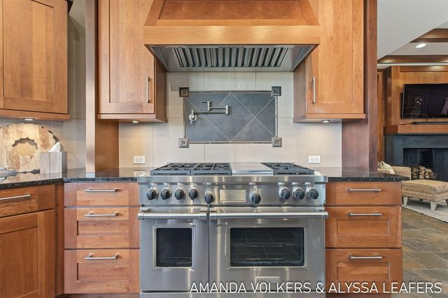 10306 Ivanrest Avenue, Byron Center, MI 49315