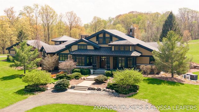 10306 Ivanrest Avenue, Byron Center, MI 49315